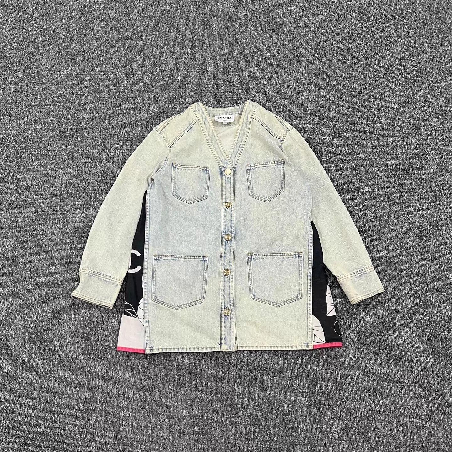 Chanel Chanel Paneled Washed Denim Jacket 40 98New CC&Flower Size M / US 6-8 / IT 42-44 - 1 Thumbnail
