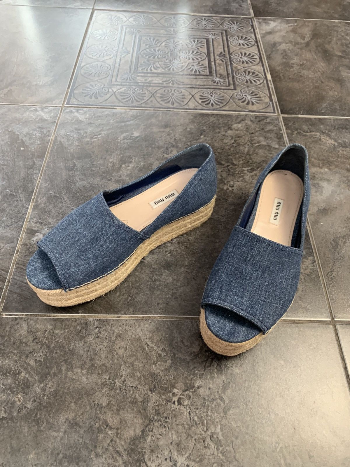 Miu Miu Miu Miu Denim Espadrille Flats Size US 9.5 / IT 39.5 - 2 Thumbnail