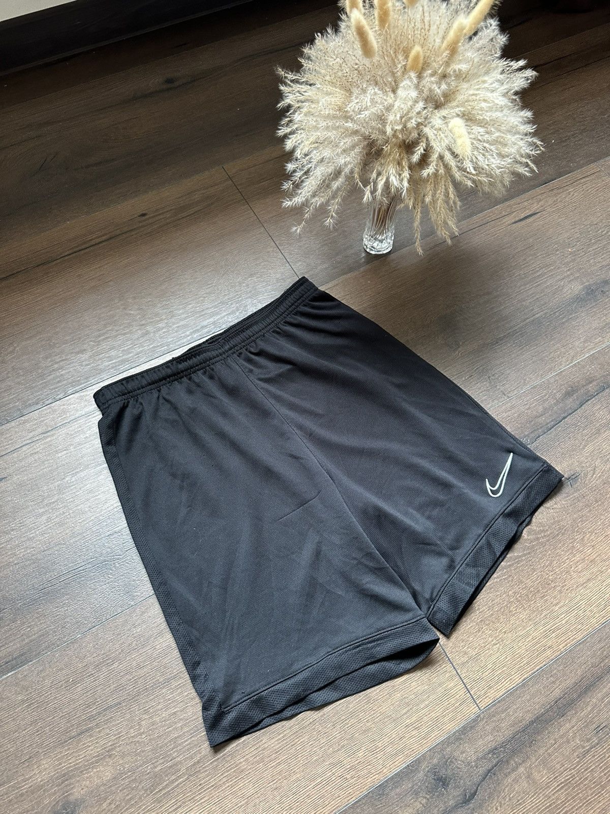 Nike Vintage Nike Shorts SportFit Logo Y2K Size US 33 - 2 Thumbnail
