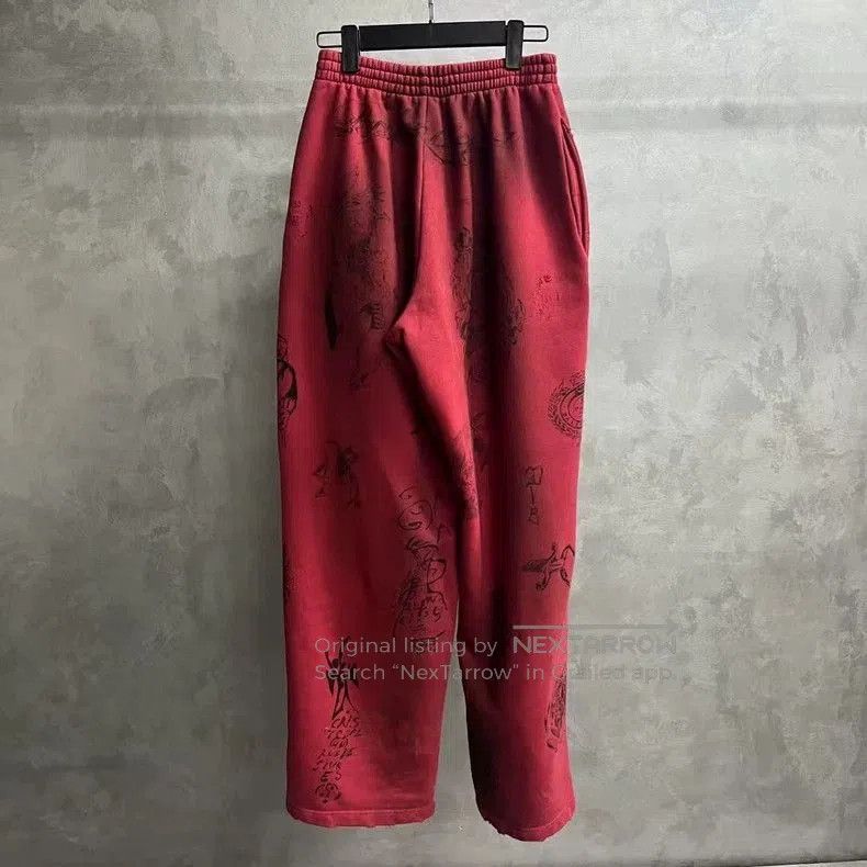 Balenciaga Balenciaga Red Printed Knit Sweatpants . Size US 30 / EU 46 - 2 Thumbnail