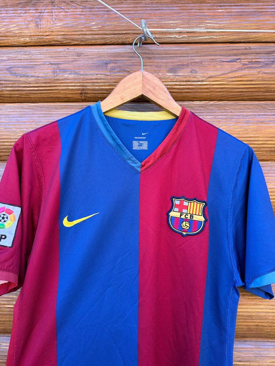 Vintage VINTAGE BARCELONA NIKE FOOTBALL HOME JERSEY Size US M / EU 48-50 / 2 - 2 Thumbnail