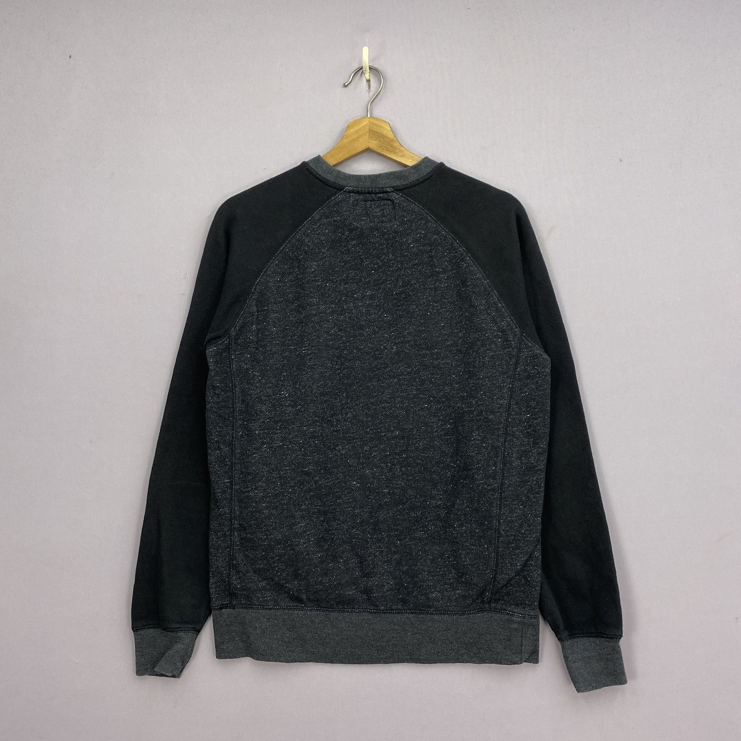 Billabong Vintage Billabong Sweater Surfwear Skate Sweatshirt Size US S / EU 44-46 / 1 - 2 Thumbnail