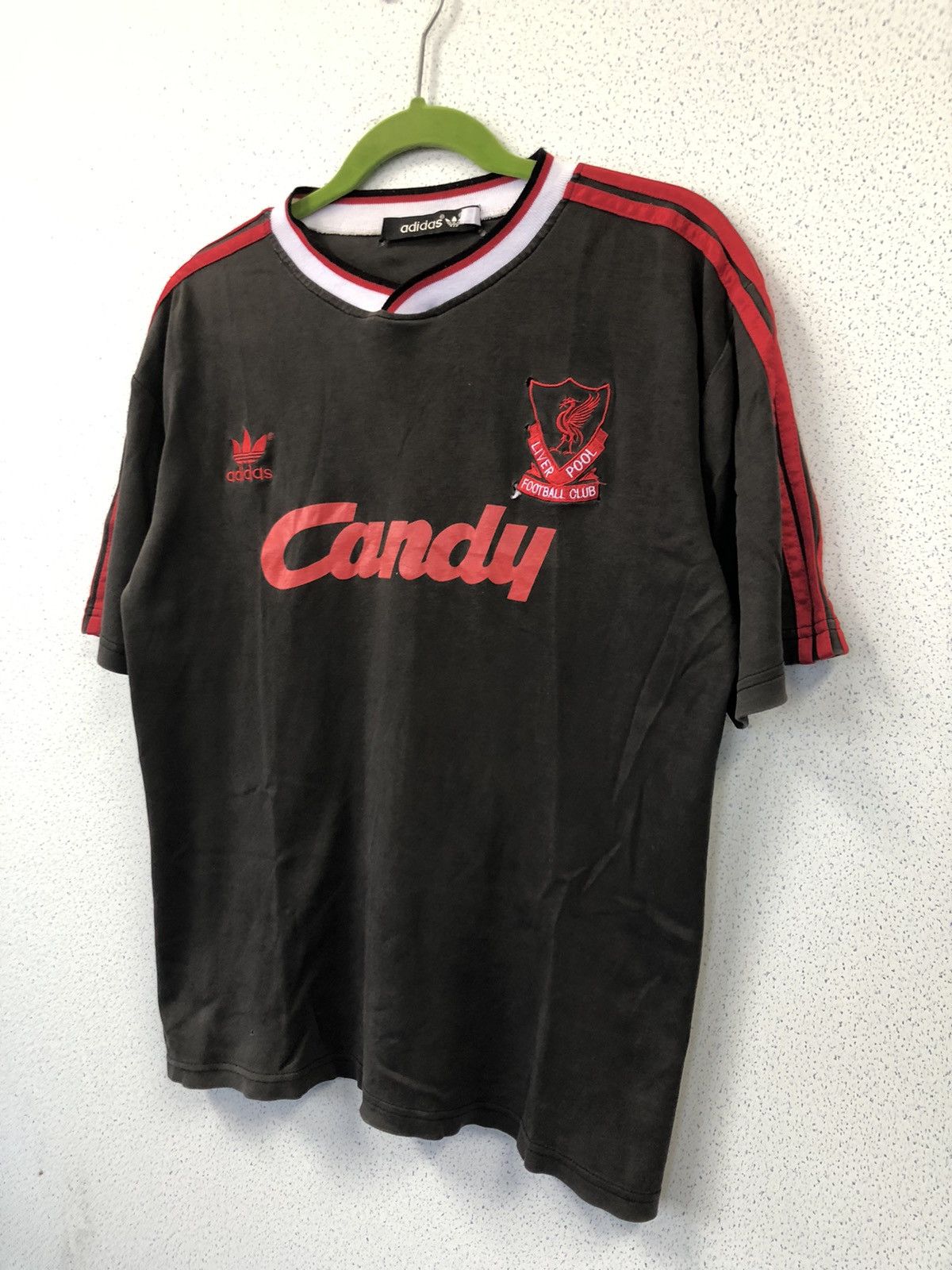 Adidas Adidas Liverpool Vintage TShirt Size US M / EU 48-50 / 2 - 3 Thumbnail