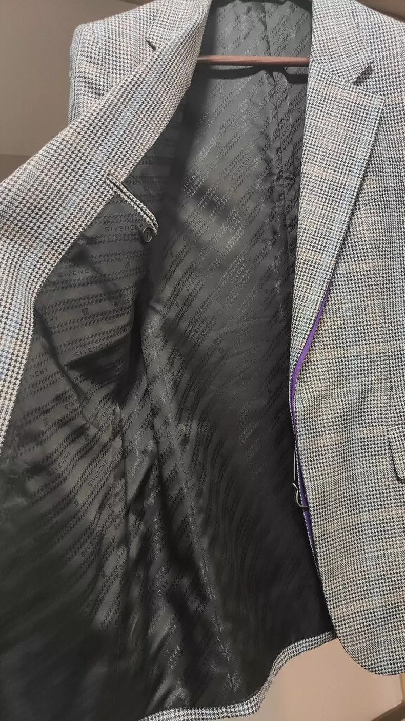 Givenchy Givenchy Size50 Gray suit Size US M / EU 48-50 / 2 - 4 Thumbnail