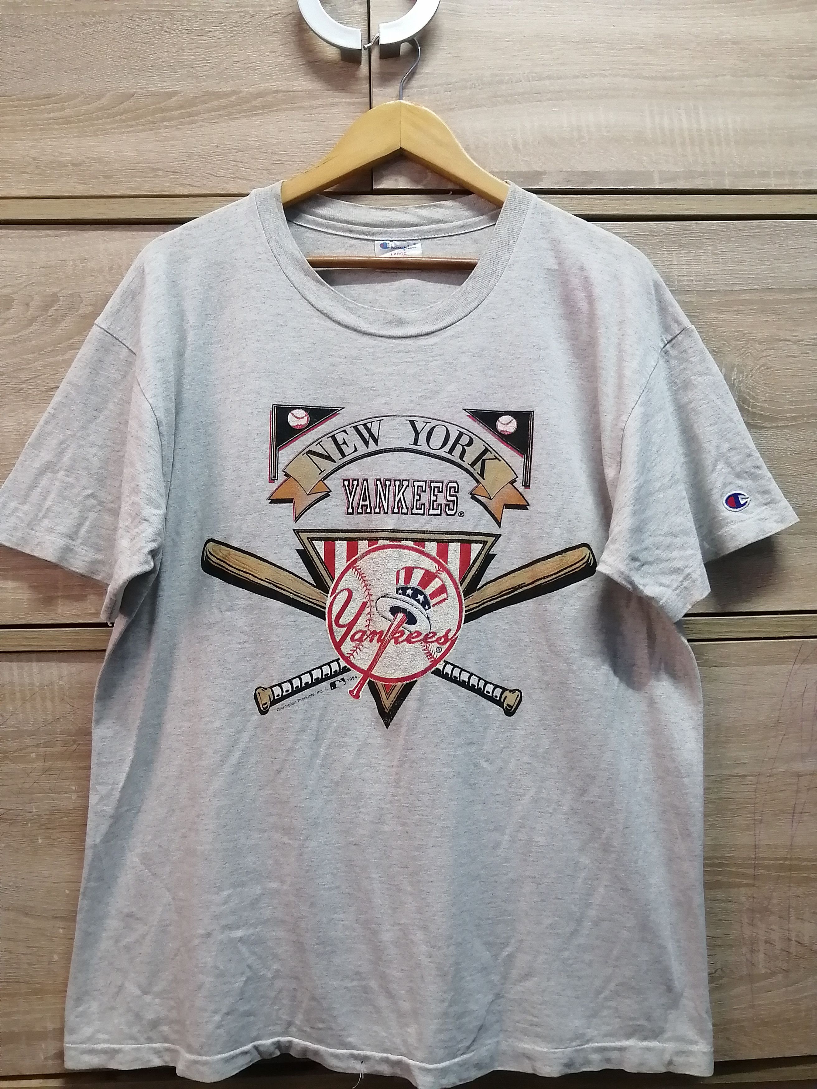Vintage Thrashed Sun Faded Champion 90s Shirt Distressed Grunge Band Size US L / EU 52-54 / 3 - 1 Thumbnail