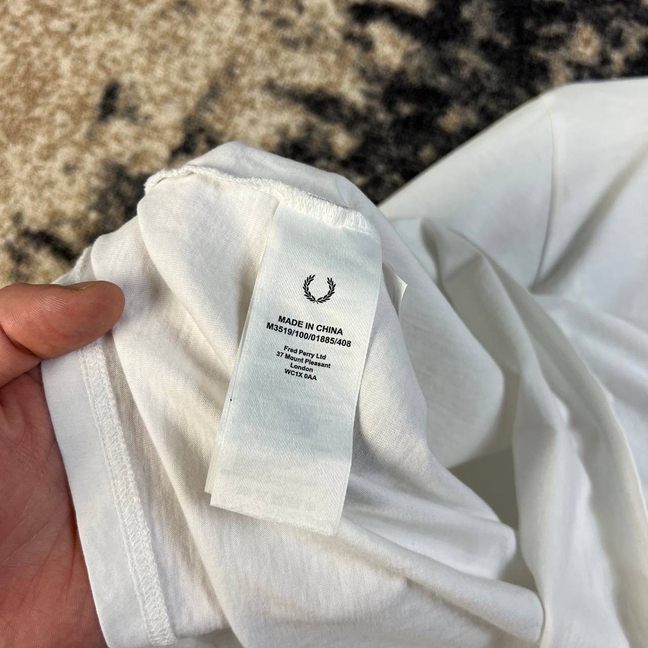 Fred Perry Fred Perry Mini Logo Luxury Basic T-Shirt 1TS99 Size US S / EU 44-46 / 1 - 5 Thumbnail