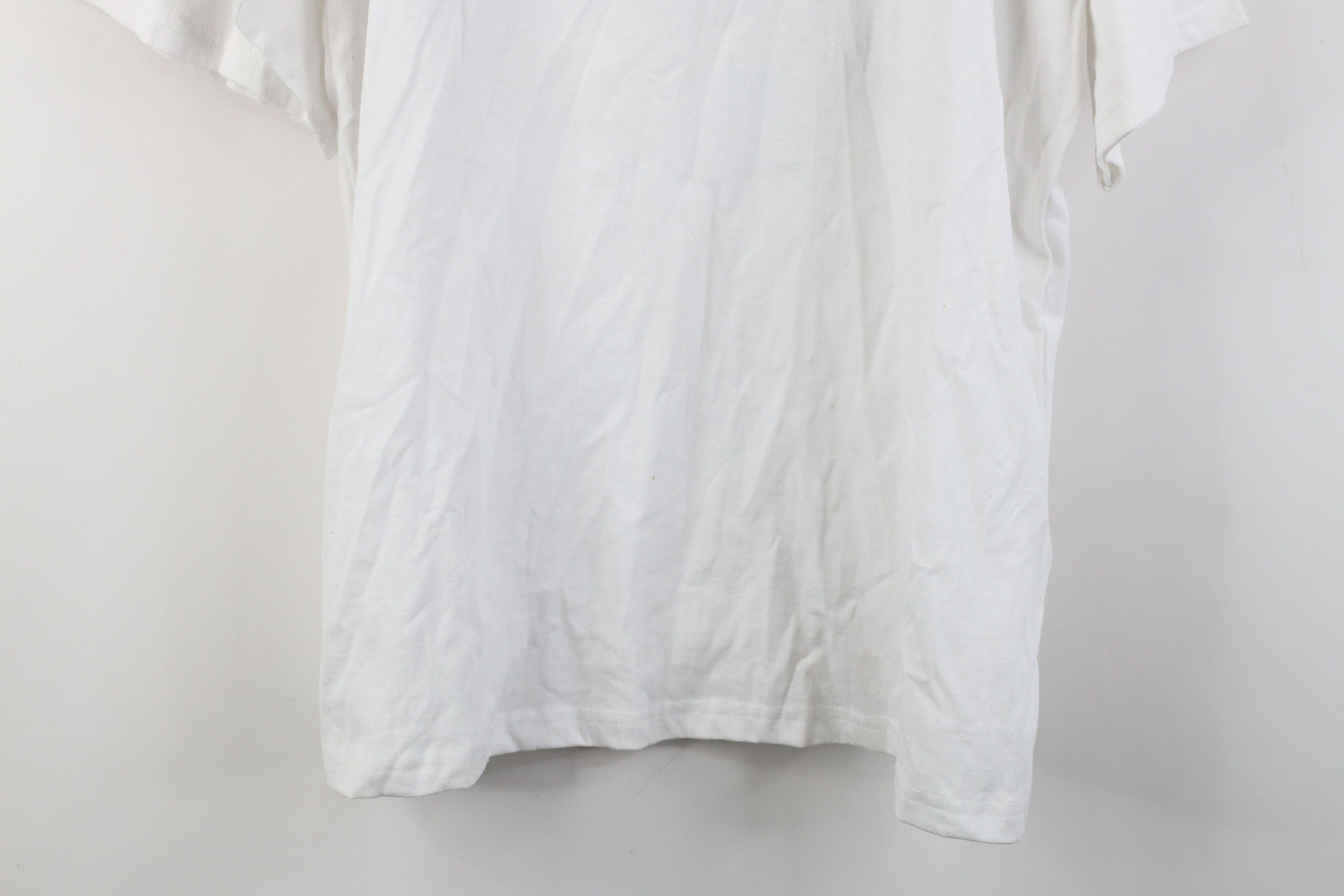 Vintage Vintage 90s Streetwear Falls Canada Rainbow T-Shirt White Size US L / EU 52-54 / 3 - 15 Thumbnail