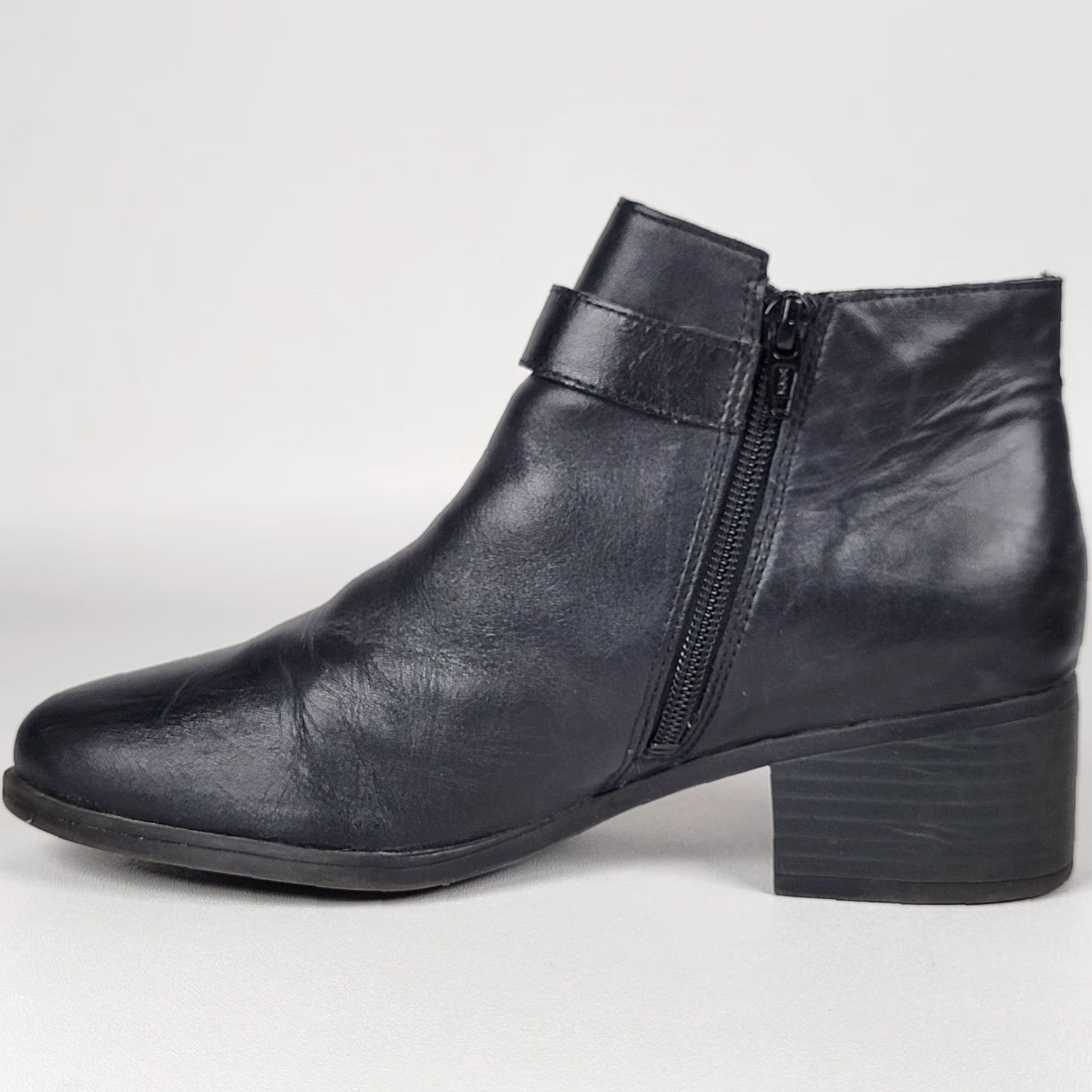 Naturalizer Naturalizer Drewe Black Leather Ankle Boots Z2174 7.5 M Women Bootie Leather Upper Insole Leather Outsole Mid Heel Block Vintage No Size US 8 / IT 38 - 4 Thumbnail