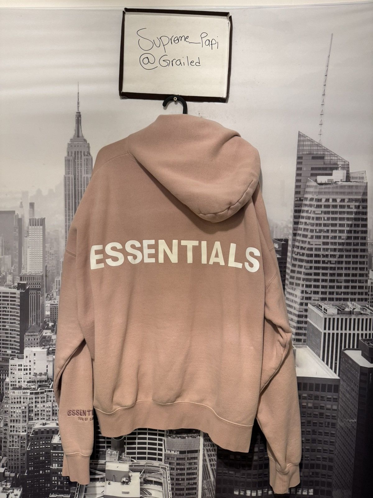 Fear of God 💥OG Fear of God Essentials Graphic Hoodie FW18 Pink SZ LRG Size US L / EU 52-54 / 3 - 1 Thumbnail