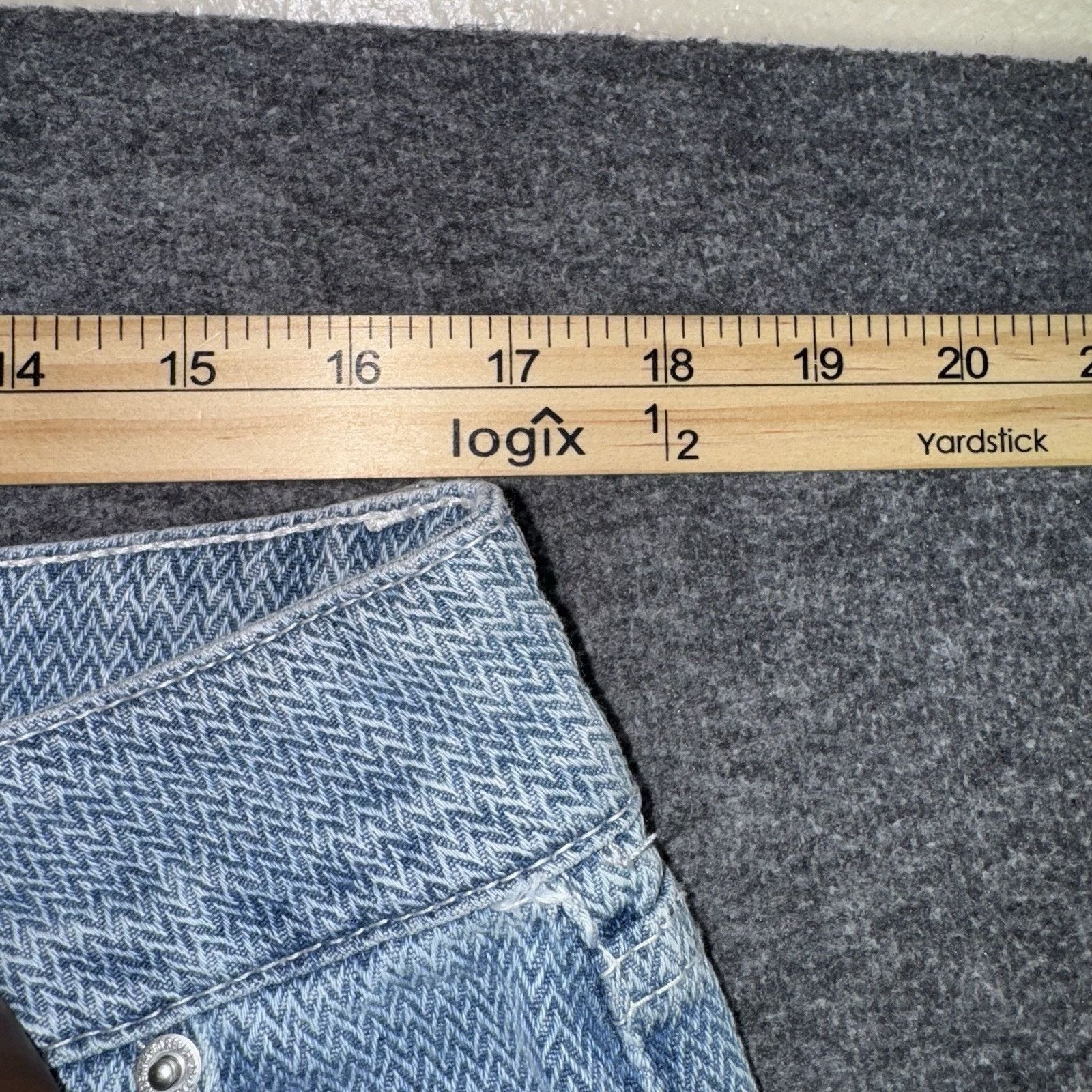 Forever 21 Forever 21 Women's Low-Rise Wide Leg Baggy Jeans Light Denim Size 31" - 9 Thumbnail