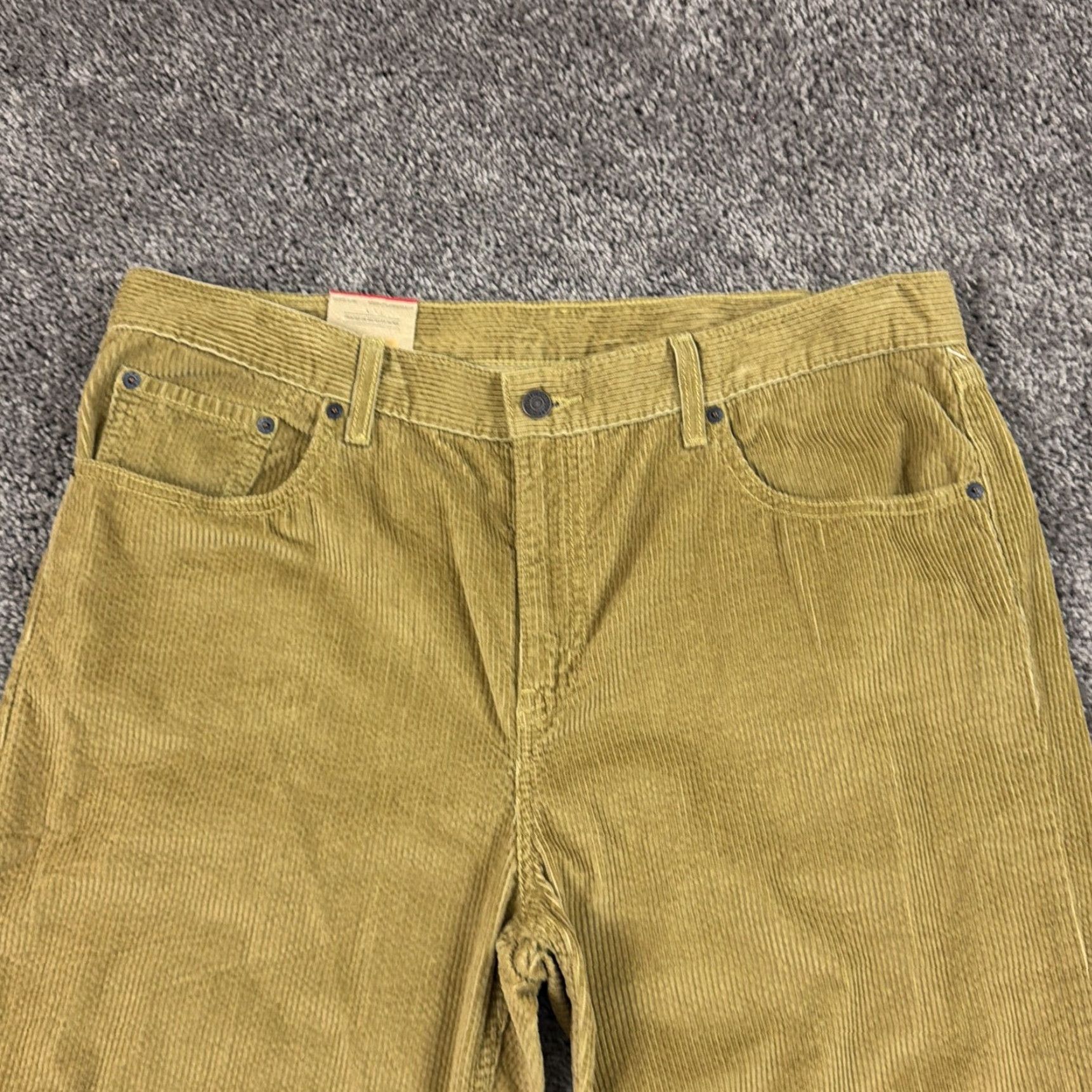 Levi's Levi's Pants Womens 36 Brown Corduroy Straight Cotton 36x29 Irregular Vintage No But 36x29 Regular Women's Pants Size 25" / US 0 / IT 36 - 2 Thumbnail