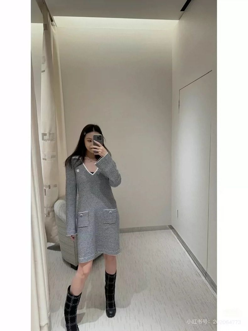 Chanel Chanel 23 Early Spring Vacation Series Black and White Str Size XS / US 0-2 / IT 36-38 - 3 Thumbnail