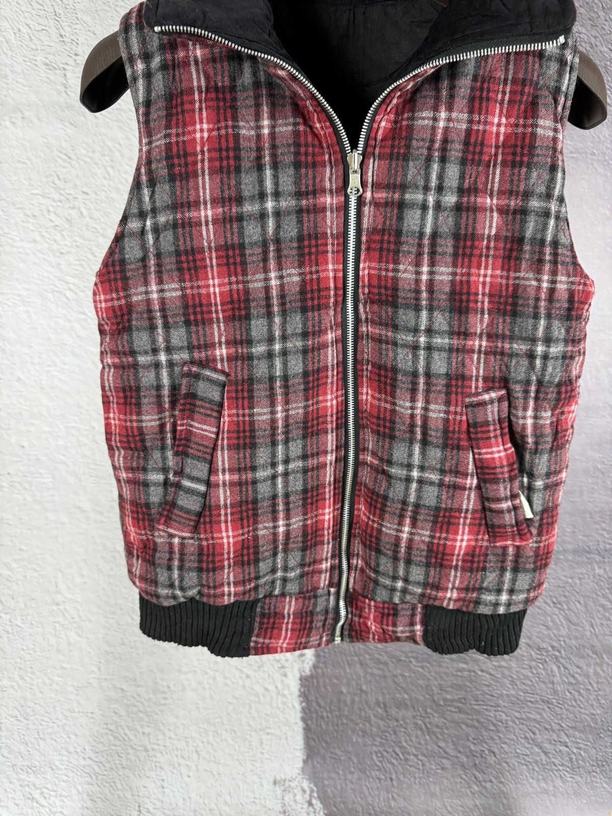 Untitled Artworks Artworks Insight Co. Ltd Japan reversible check velvet vest Size US M / EU 48-50 / 2 - 8 Thumbnail