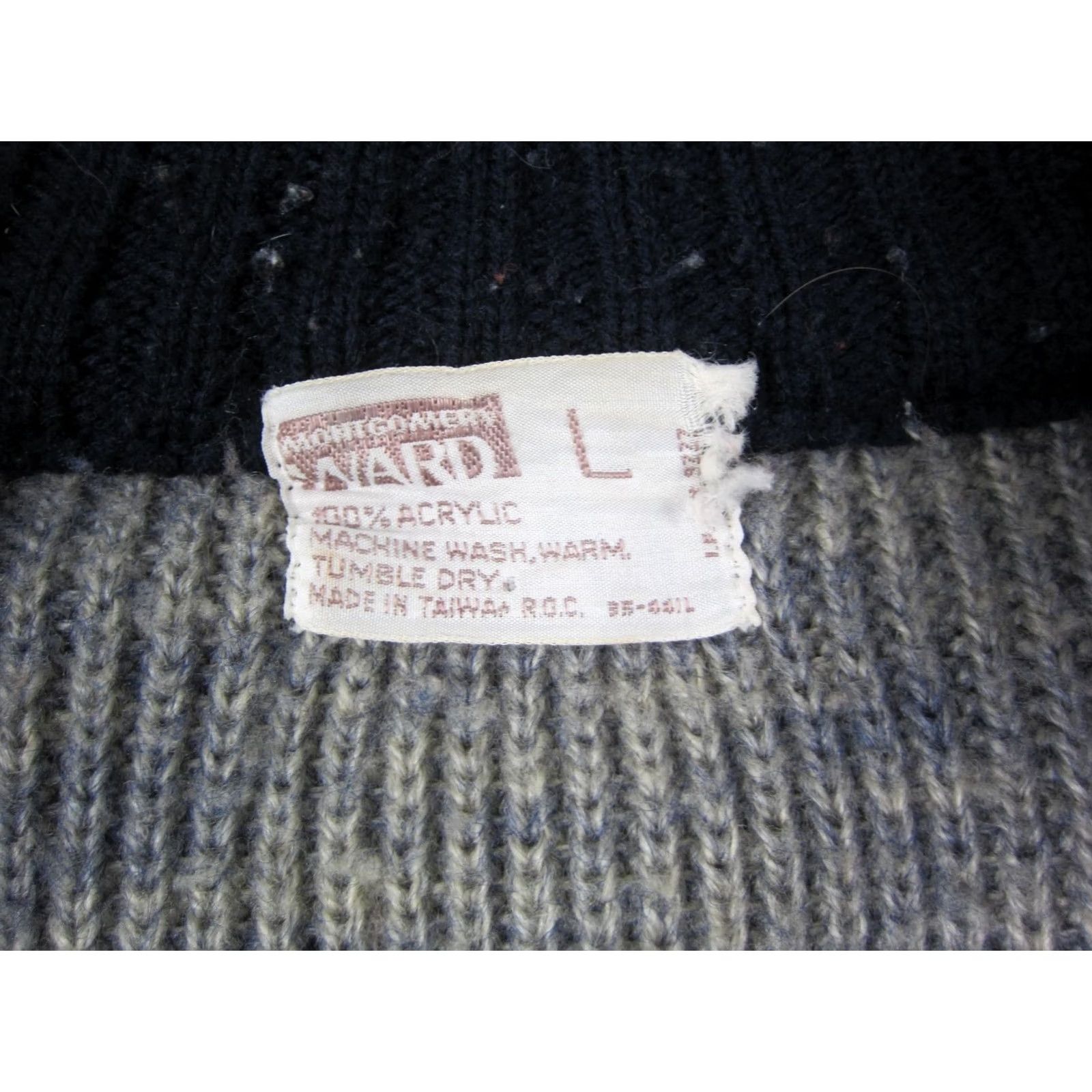 Vintage VINTAGE Montgomery Ward Cardigan Sweater Mens L Gray Blue 70s Button Collared Knit Long Sleeve Fall Winter Spring Regular Size Man Mens Clothing Size US L / EU 52-54 / 3 - 3 Thumbnail