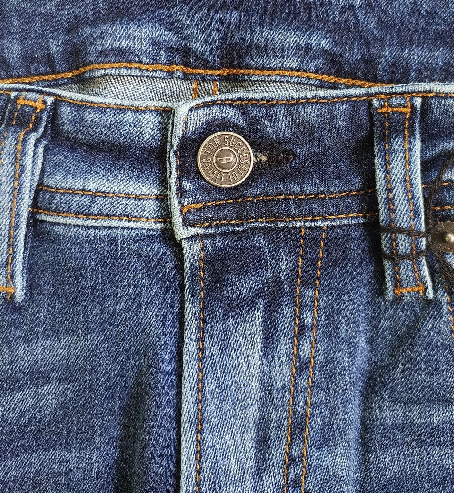 Diesel Diesel 1979 SLEENKER-R L.32 MENS JEANS T/9741 Size US 29 - 3 Thumbnail