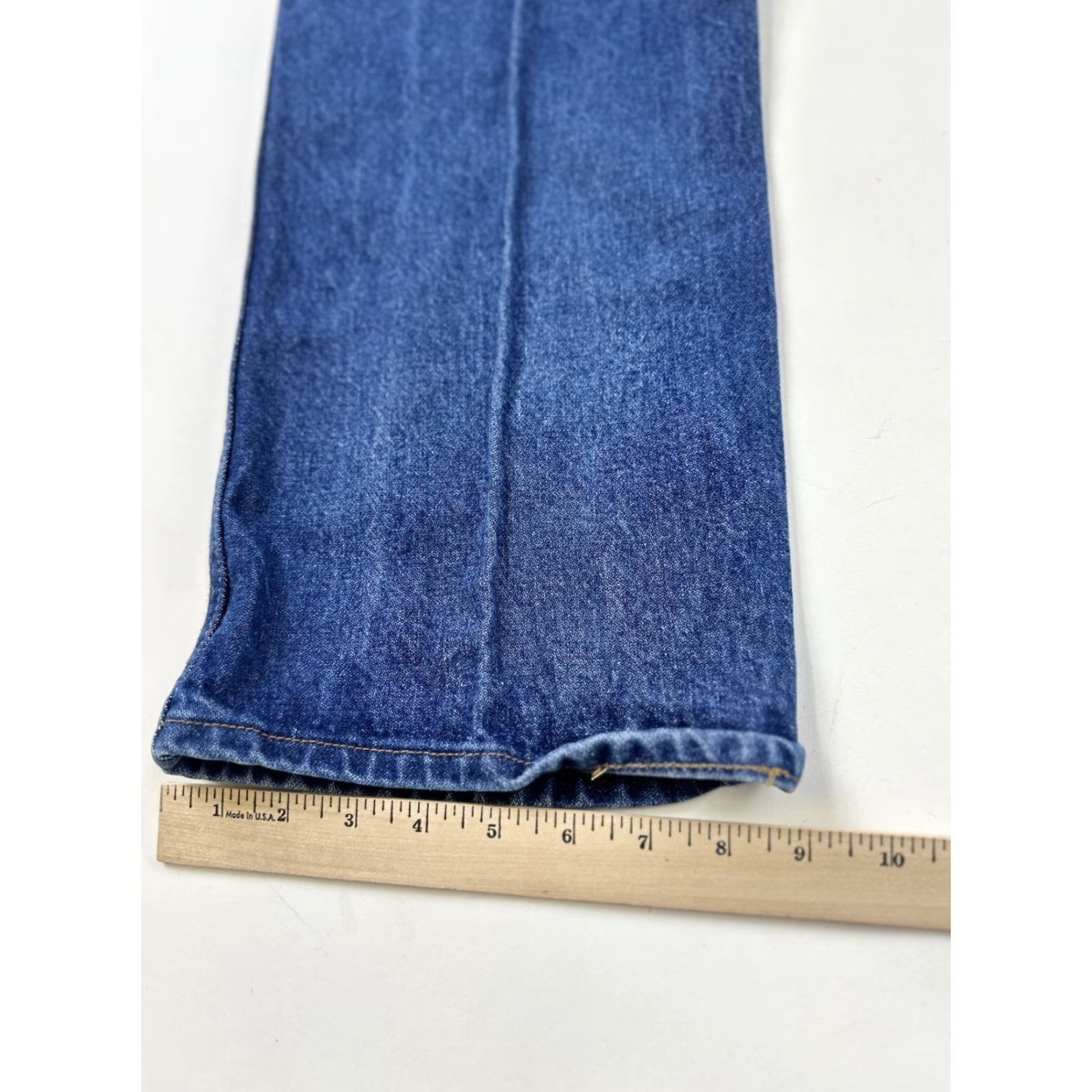 Wrangler VINTAGE Wrangler Jeans Mens 40 x 29 Blue Denim Cowboy Bootcut 945NAY USA Wrangler 945 NAY Pockets Zip Easy Care Size US 29 - 7 Thumbnail