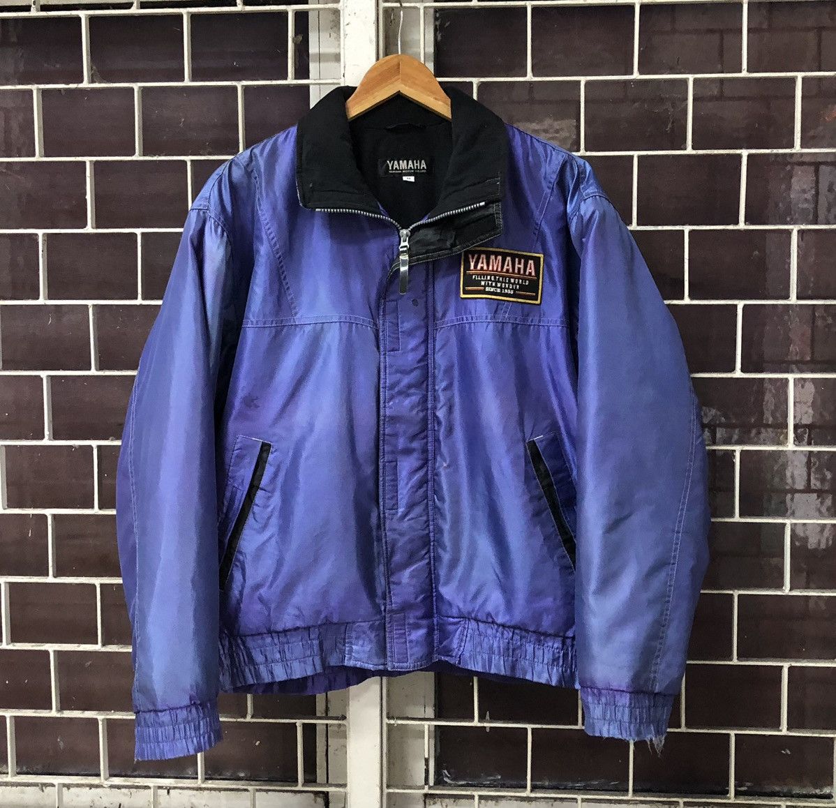 Sports Specialties VTG YAMAHA Faded THRASHED DISTRESSED Racing Bomber Jacket Size US M / EU 48-50 / 2 - 2 Thumbnail