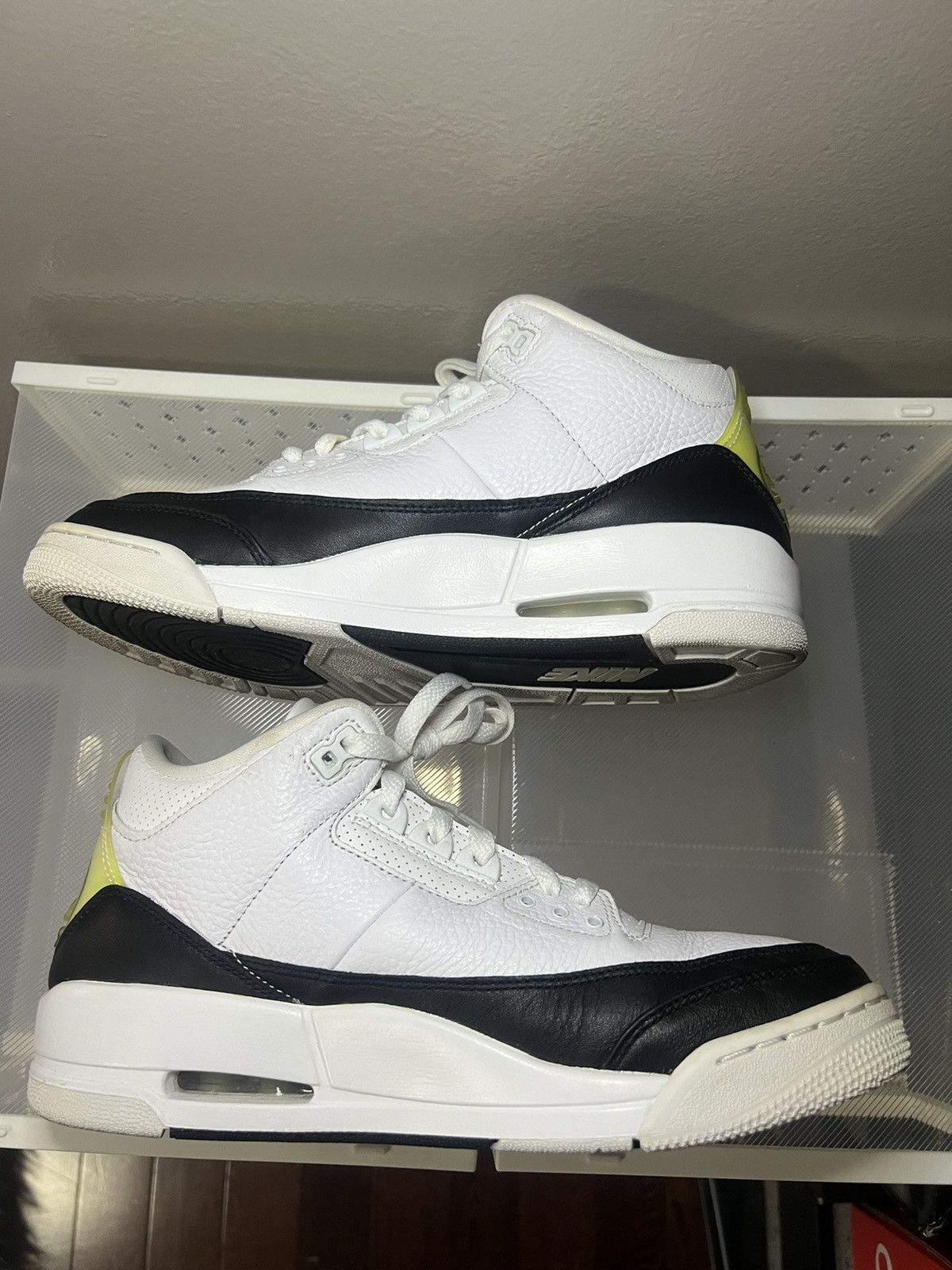 Jordan Brand Jordan 3 Retro Fragment x SP Used Nike Air MJ Men Size 9 Size US 9 / EU 42 - 3 Thumbnail
