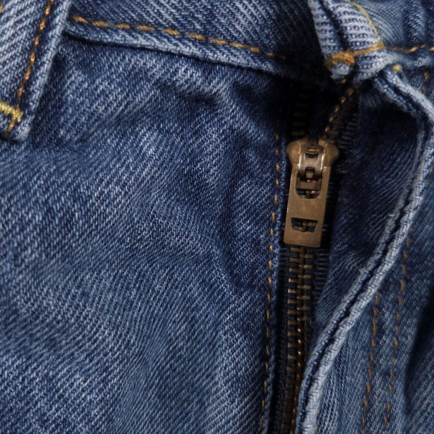 Levi's Levi's 505 Jeans Mens 34x30 Blue Denim Straight Leg Cropped Raw Hem Distressed Cotton Regular Inseam 30in Zip Button Pockets Vintage No Mens Jeans Size US 34 / EU 50 - 6 Thumbnail