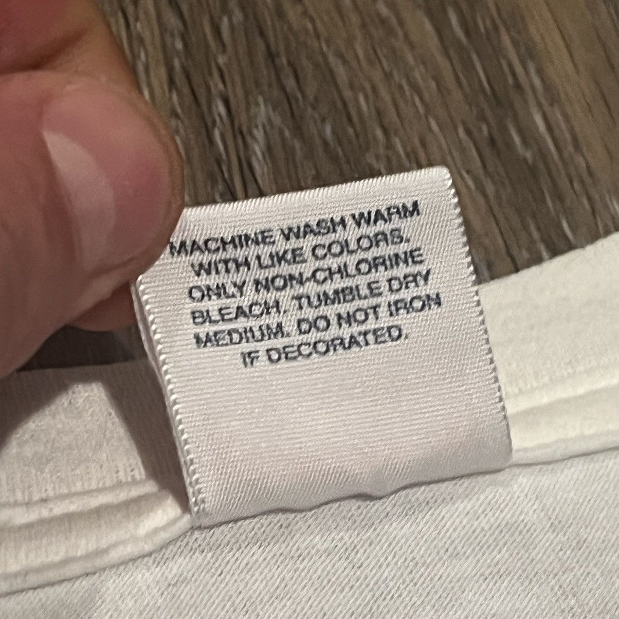 Supreme Supreme OG Box Logo tee 2001 Friends and Family Bogo t shirt Size US XL / EU 56 / 4 - 16 Thumbnail