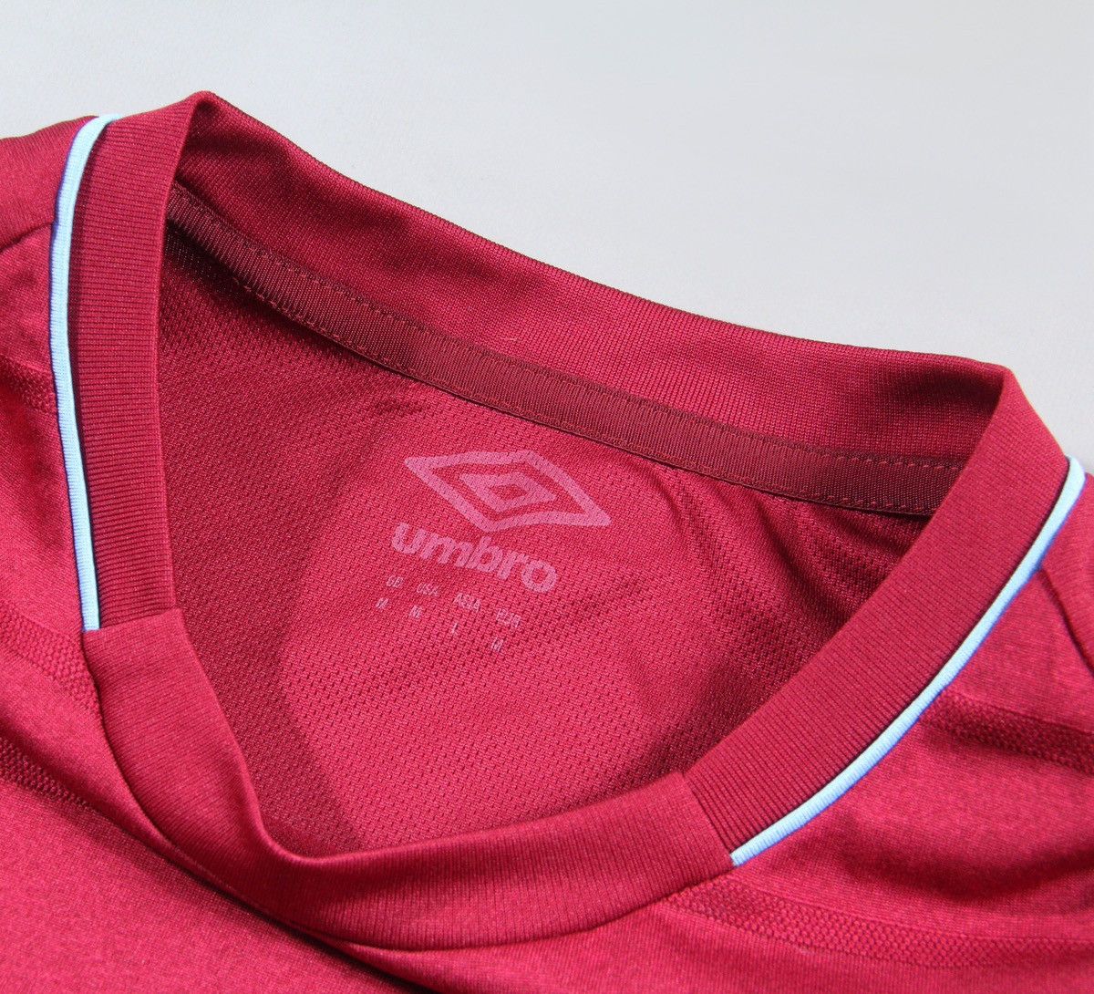 Umbro Umbro x West Ham United Vintage Soccer Football Jersey Tee M Size US M / EU 48-50 / 2 - 4 Thumbnail