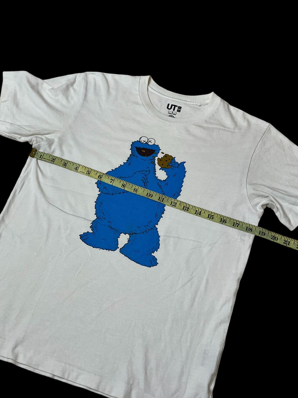 Kaws × Uniqlo ARCHIVES UNIQLO x KAWS x SESAME STREET COLLABORATION T SHIRT Size US S / EU 44-46 / 1 - 6 Thumbnail