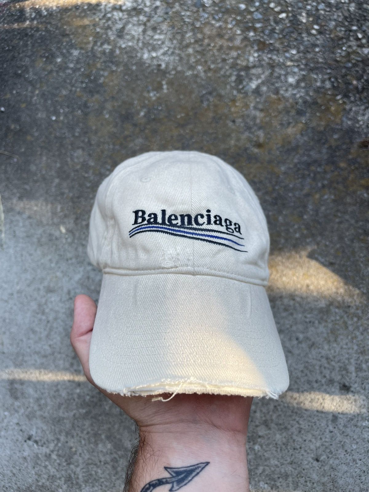 帽子 Balenciaga Front Piercing Cap Buy Balenciaga Black Bal.com Front Piercing Cap in Cotton