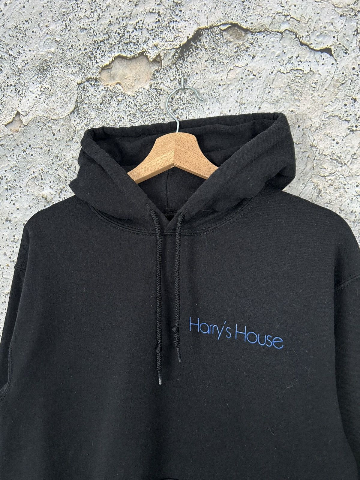 Other Harry Styles Harry’s House Black Hoodie Streetwear Music Art Size US S / EU 44-46 / 1 - 3 Thumbnail