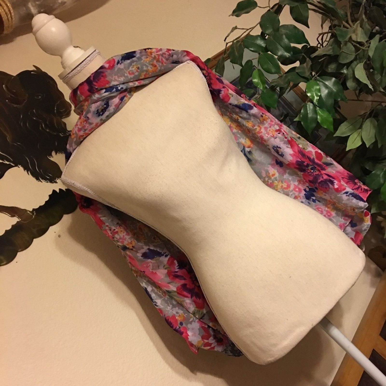 Other Dazzle floral gray pink scarf wrap 80”L Size ONE SIZE - 1 Thumbnail