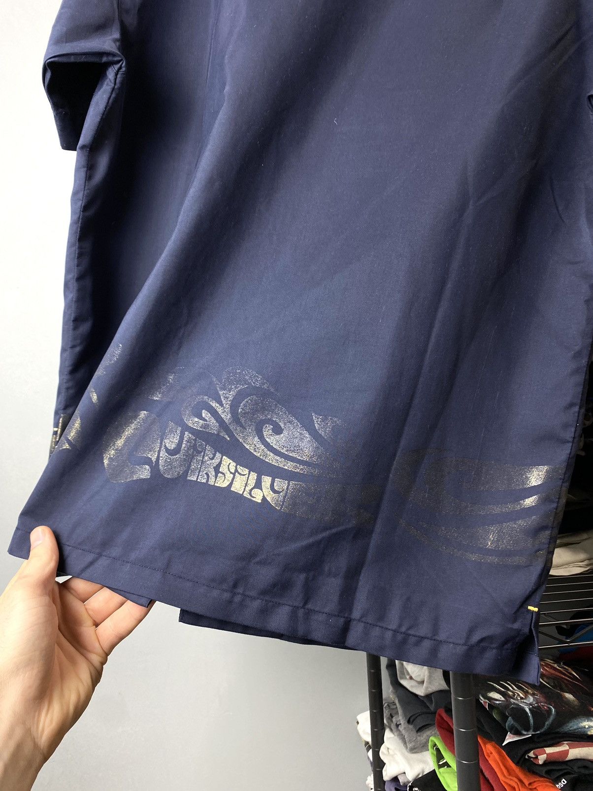 Quiksilver Vintage Quiksilver Gold Print T Shirt Billabong Hype Size US L / EU 52-54 / 3 - 10 Thumbnail