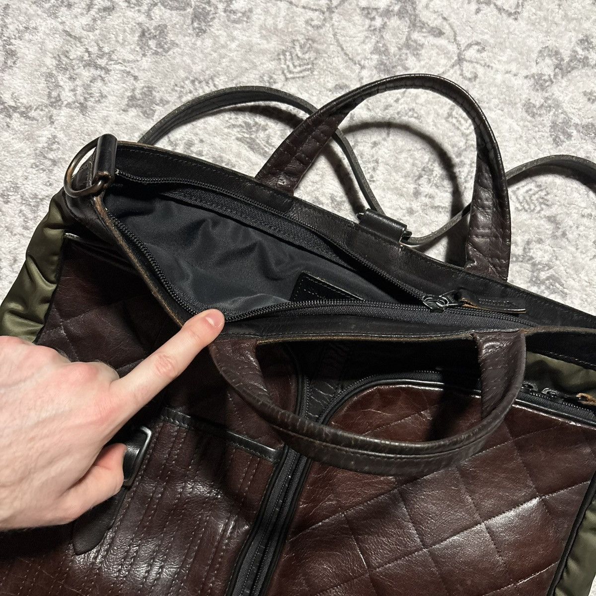 Isamu Katayama Backlash Isamu Katayama Backlash Buffalo Fake Quilt Leather Bag Size ONE SIZE - 4 Thumbnail
