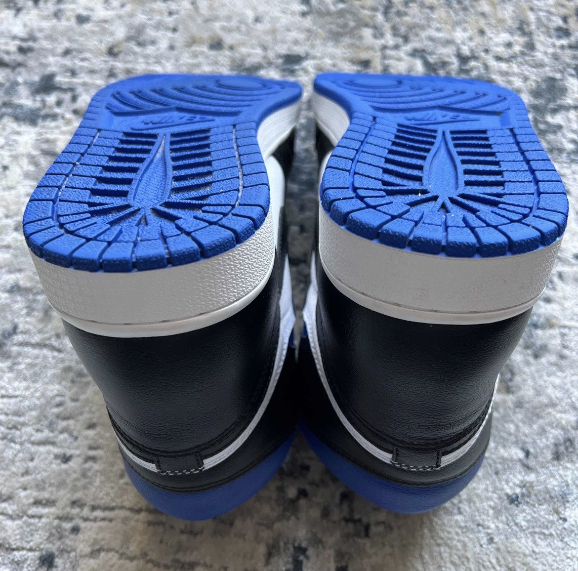 Jordan Brand Size 11 Air Jordan Retro 1 “Royal Toe” Size US 11 / EU 44 - 7 Thumbnail