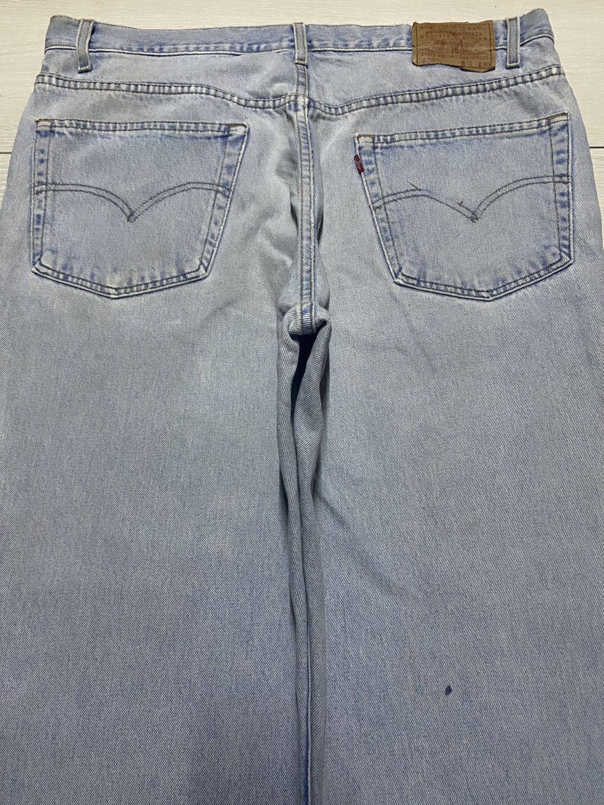 Levi's Vintage Levis 550 Light Wash Distressed Jeans Size US 38 / EU 54 - 4 Thumbnail