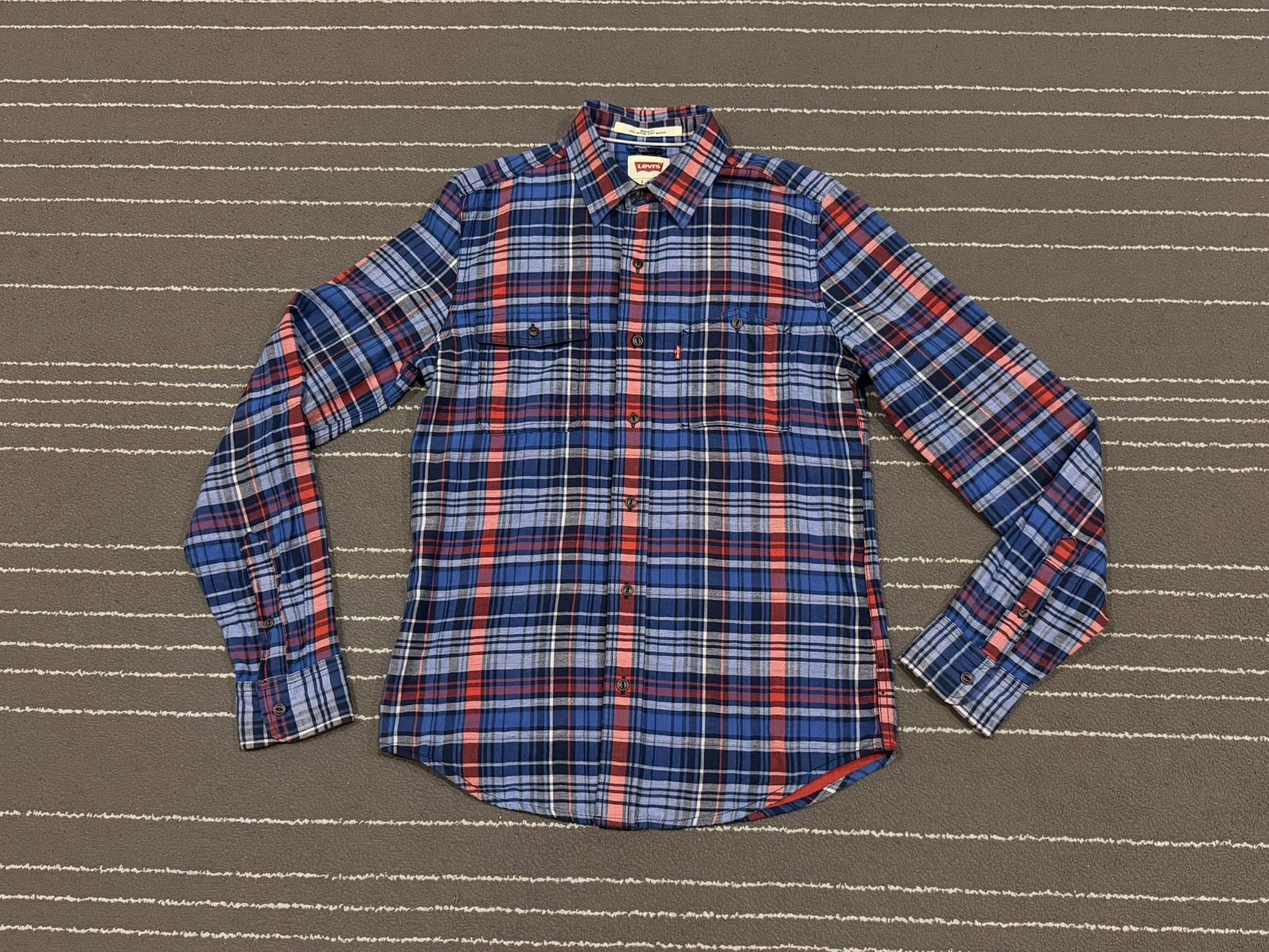Levi's LEVI STRAUSS modern fit LS button up XS 2211 Size US XS / EU 42 / 0 - 4 Thumbnail