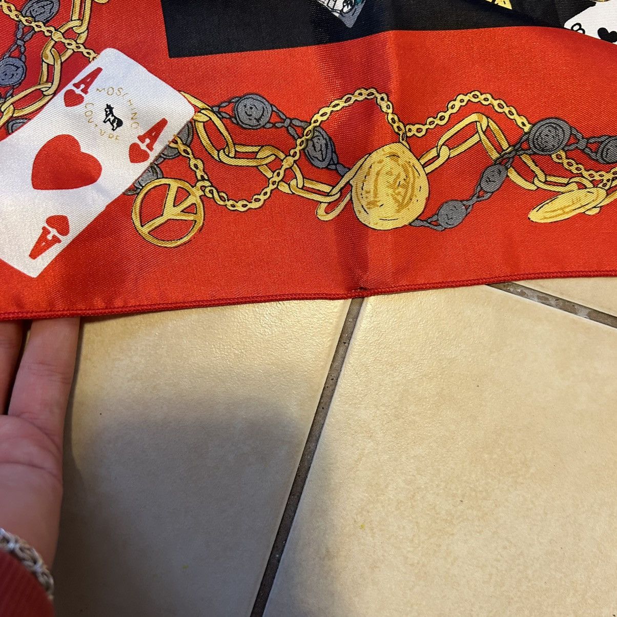 Moschino × Vintage 90s Moschino silk scarf "Ace of Hearts" poker Size ONE SIZE - 13 Thumbnail