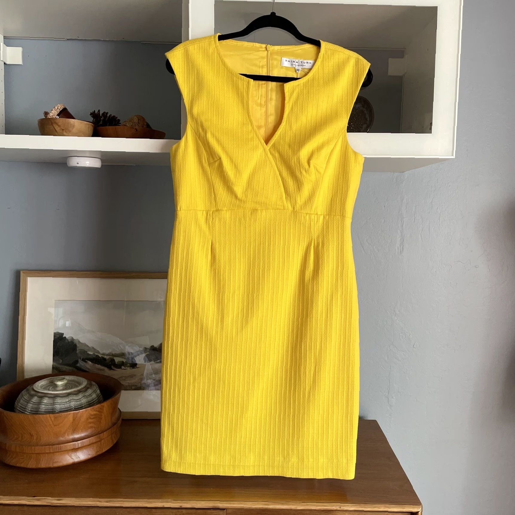 Trina Turk Trina Turk Women's Dress Sheath Casual V-Neck Sleeveless Zip 10 Yellow Knit Cotton Elastane Modern Size L / US 10 / IT 46 - 2 Thumbnail
