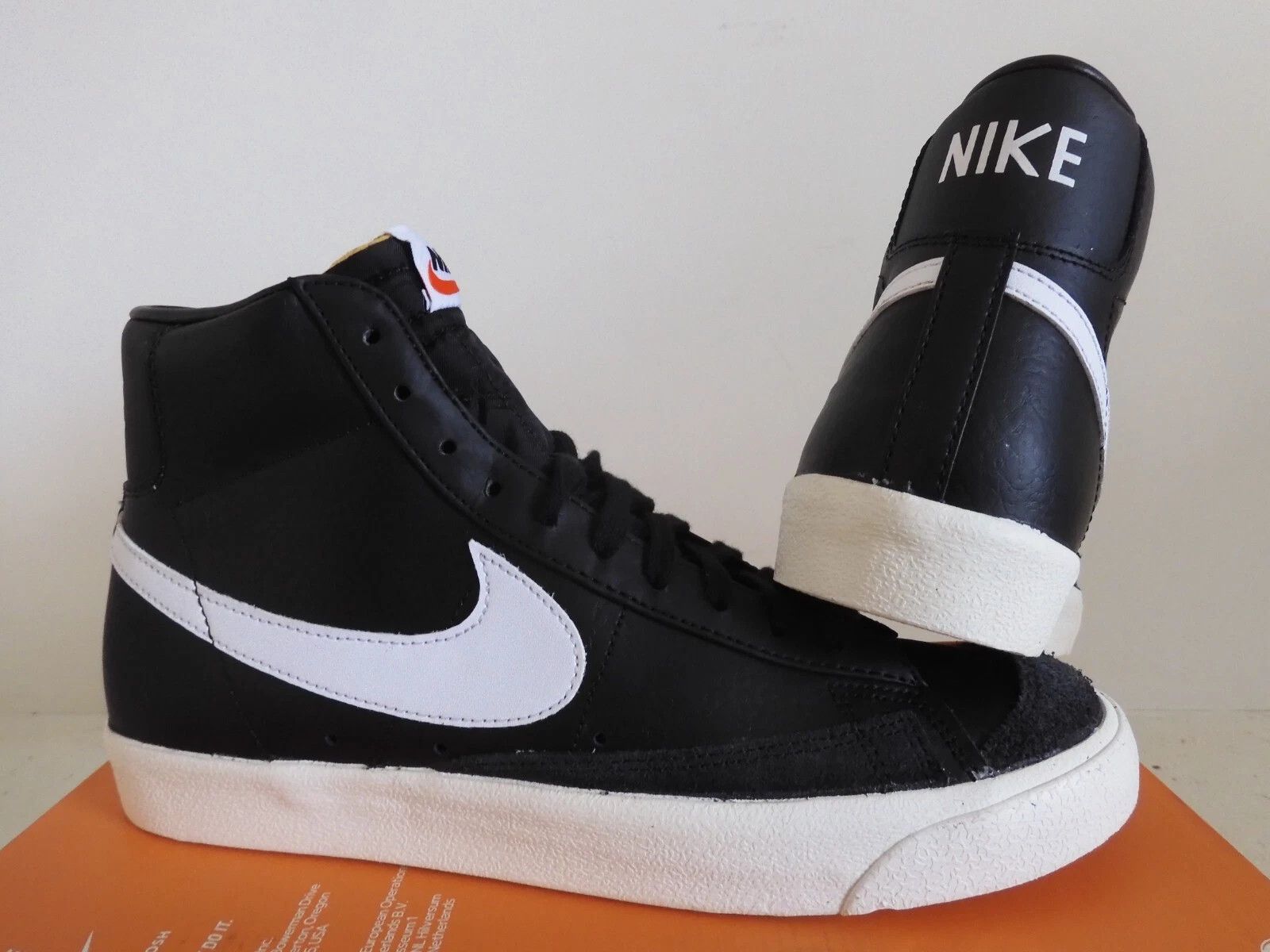 Nike NIKE BLAZER MID '77 VNTG VINTAGE BLACK-WHITE-SAIL SZ 9 Size US 9 / EU 42 - 2 Thumbnail