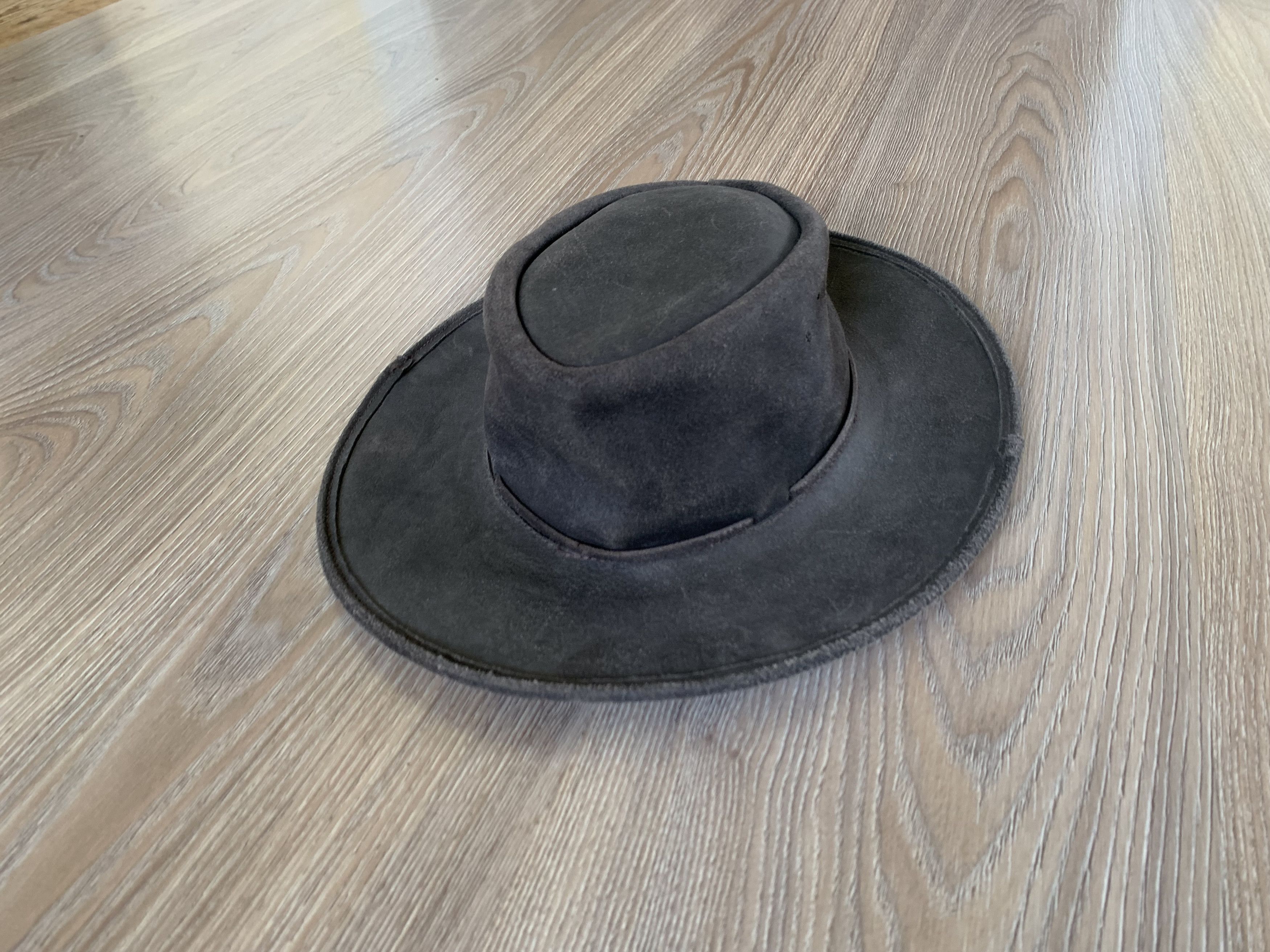 Designer Vintage Hand Made Leather Hat Size ONE SIZE - 2 Thumbnail