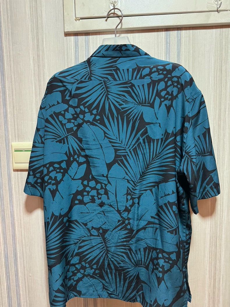 Yves Saint Laurent YSL Blue Floral Short Sleeve Shirt- Size US L / EU 52-54 / 3 - 4 Thumbnail