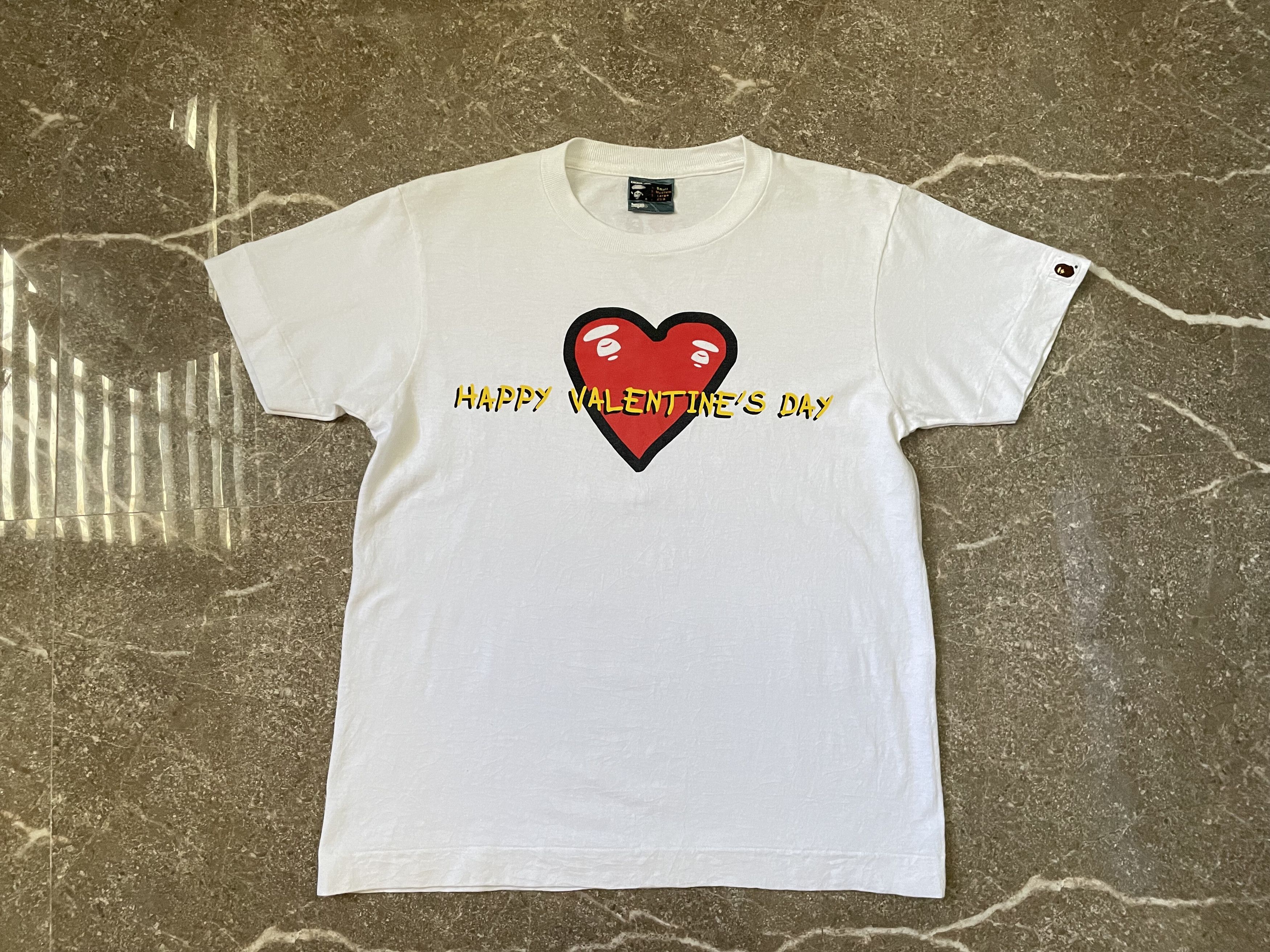 Bape Valentines Day Tee Size US S / EU 44-46 / 1 - 1 Thumbnail