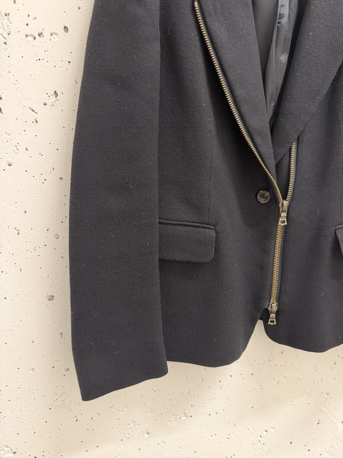 Dries Van Noten Dries Van Noten Asymmetric Zip Wool Blazer Size M / US 6-8 / IT 42-44 - 3 Thumbnail