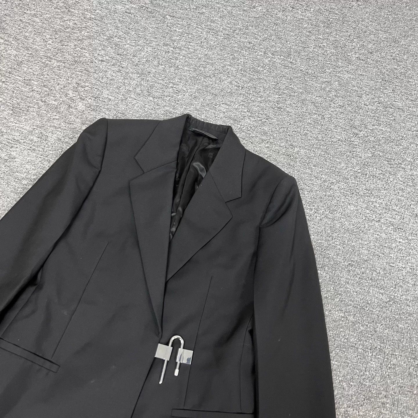 Givenchy Givenchy Lock Blazer 36 99 New Size XS / US 0-2 / IT 36-38 - 4 Thumbnail