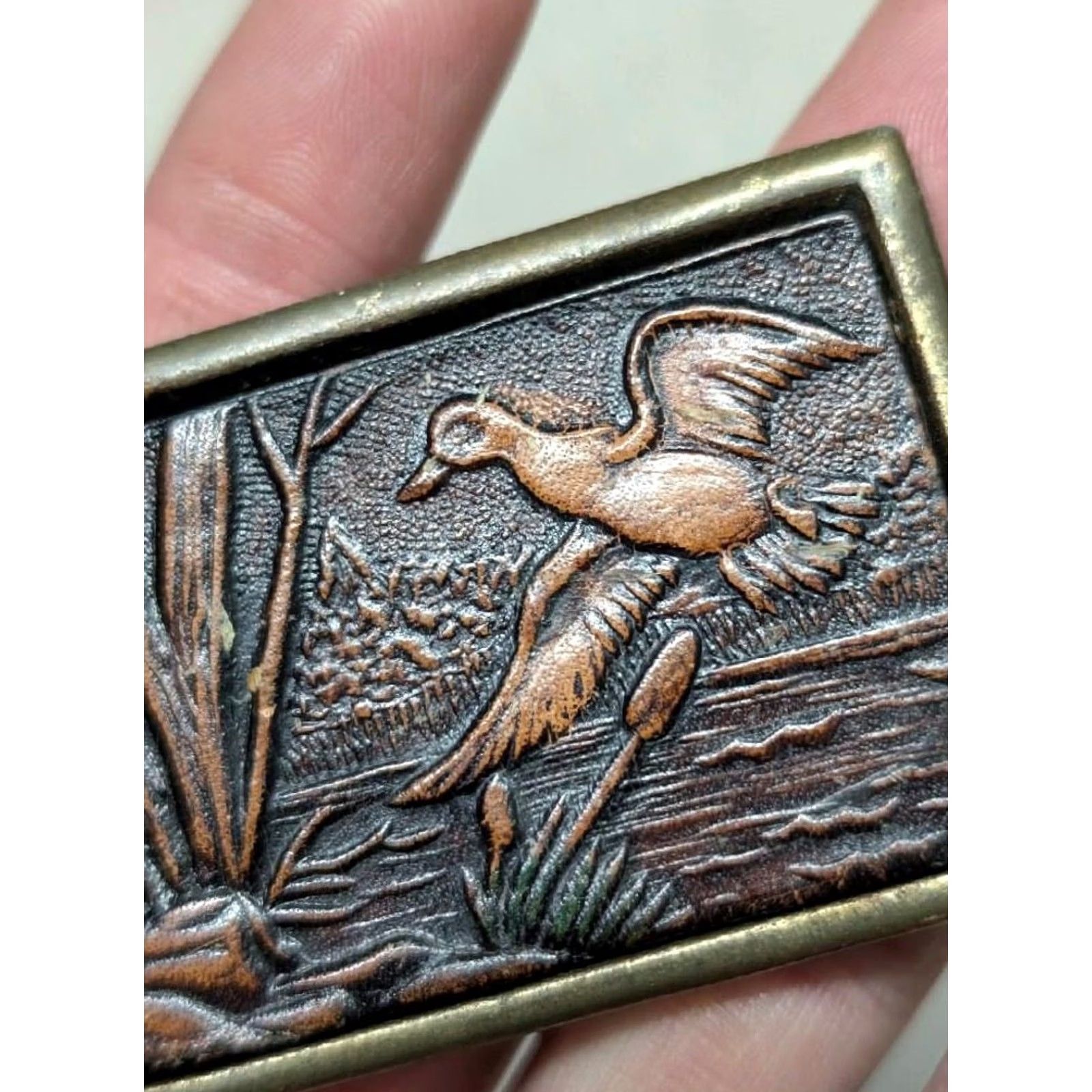 Vintage TOOLED belt buckle HANDCRAFTED leather 1970s vintage DUCKS hunting WESTERN brass belt buckle Men XS? Size ONE SIZE - 3 Thumbnail