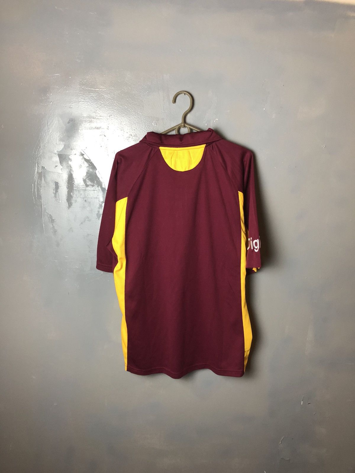 Vintage Men’s soccer jersey Digicel size M Size US M / EU 48-50 / 2 - 8 Thumbnail