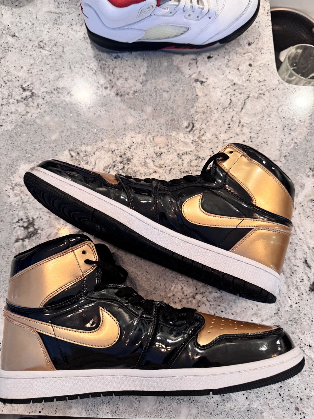 Jordan Brand Air Jordan 1 Retro High OG NRG Gold Toe - Size 11M Size US 11 / EU 44 - 5 Thumbnail