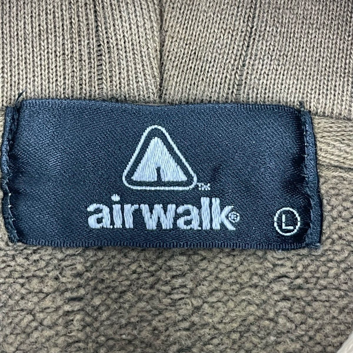 Airwalk Vintage Airwalk Half Zip Sweatshirt Size US XL / EU 56 / 4 - 6 Thumbnail