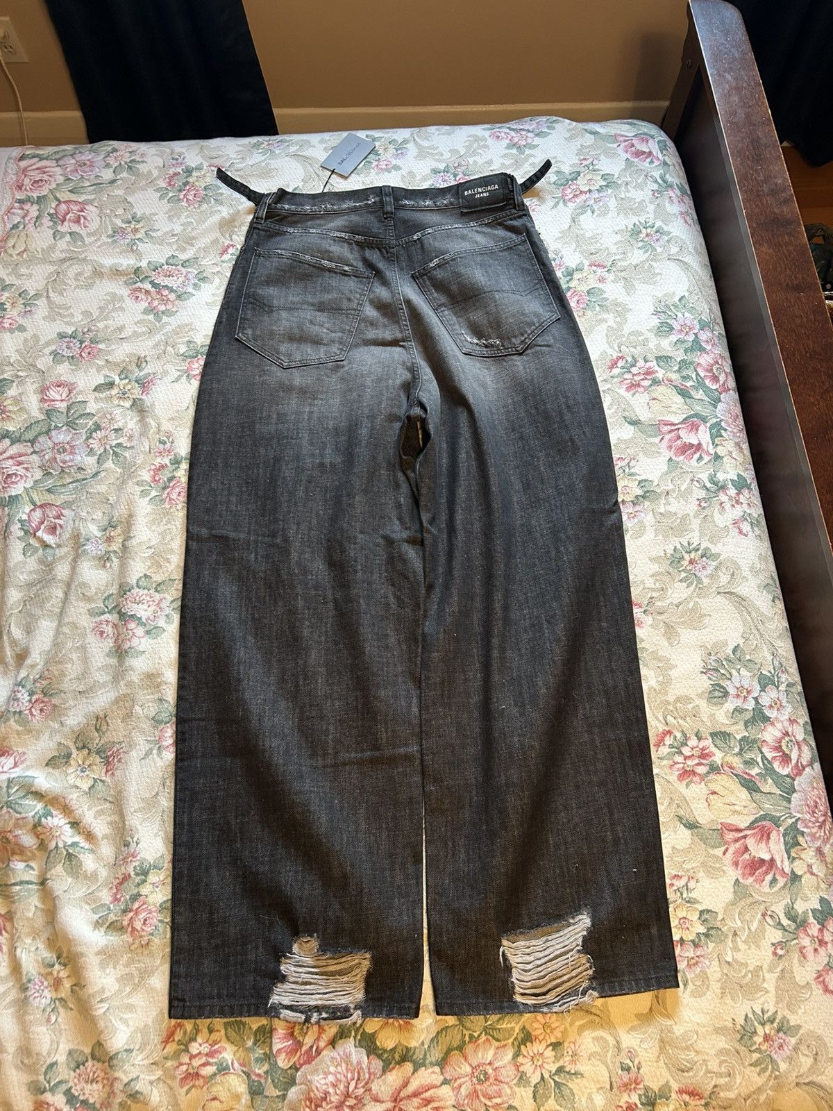 Balenciaga Balenciaga SS22 Destroyed Denim Size US 32 / EU 48 - 2 Thumbnail