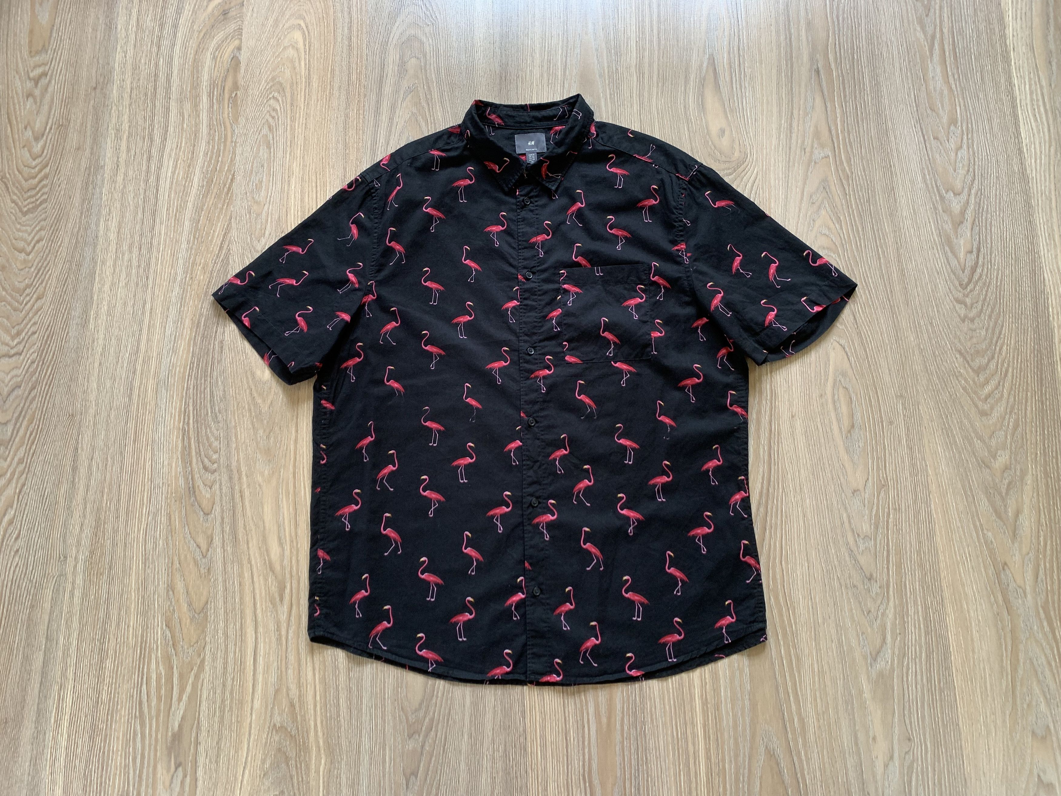 H&M H&M Regular Fit Hawaiian Shirt Flamingo Overprint Size US XL / EU 56 / 4 - 1 Thumbnail