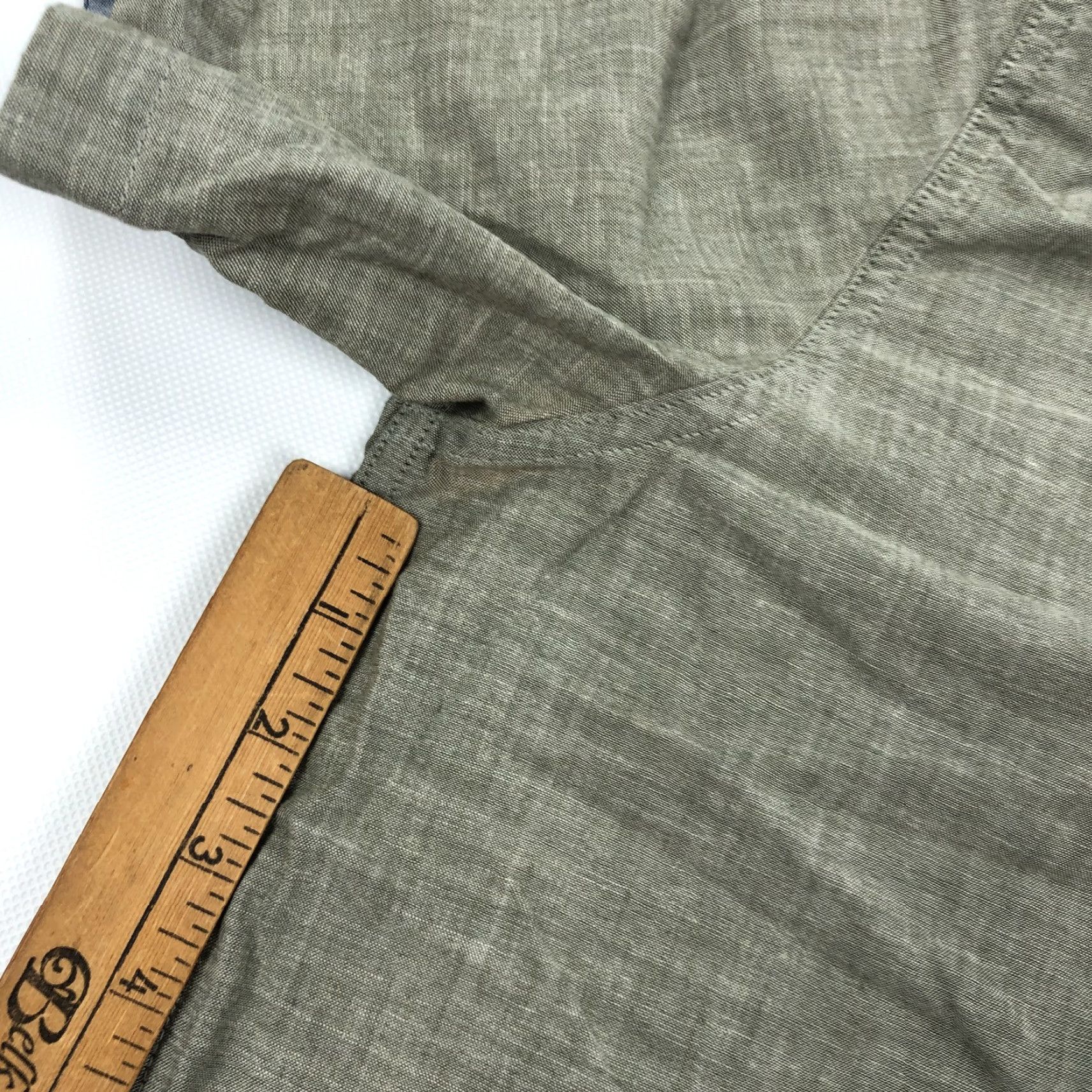 Patagonia Patagonia Shirt Men's XL Olive Green Organic Cotton Blend Chambray Short Sleeve Button-Down Casual Outdoor Modern 90s? Size US XL / EU 56 / 4 - 7 Thumbnail