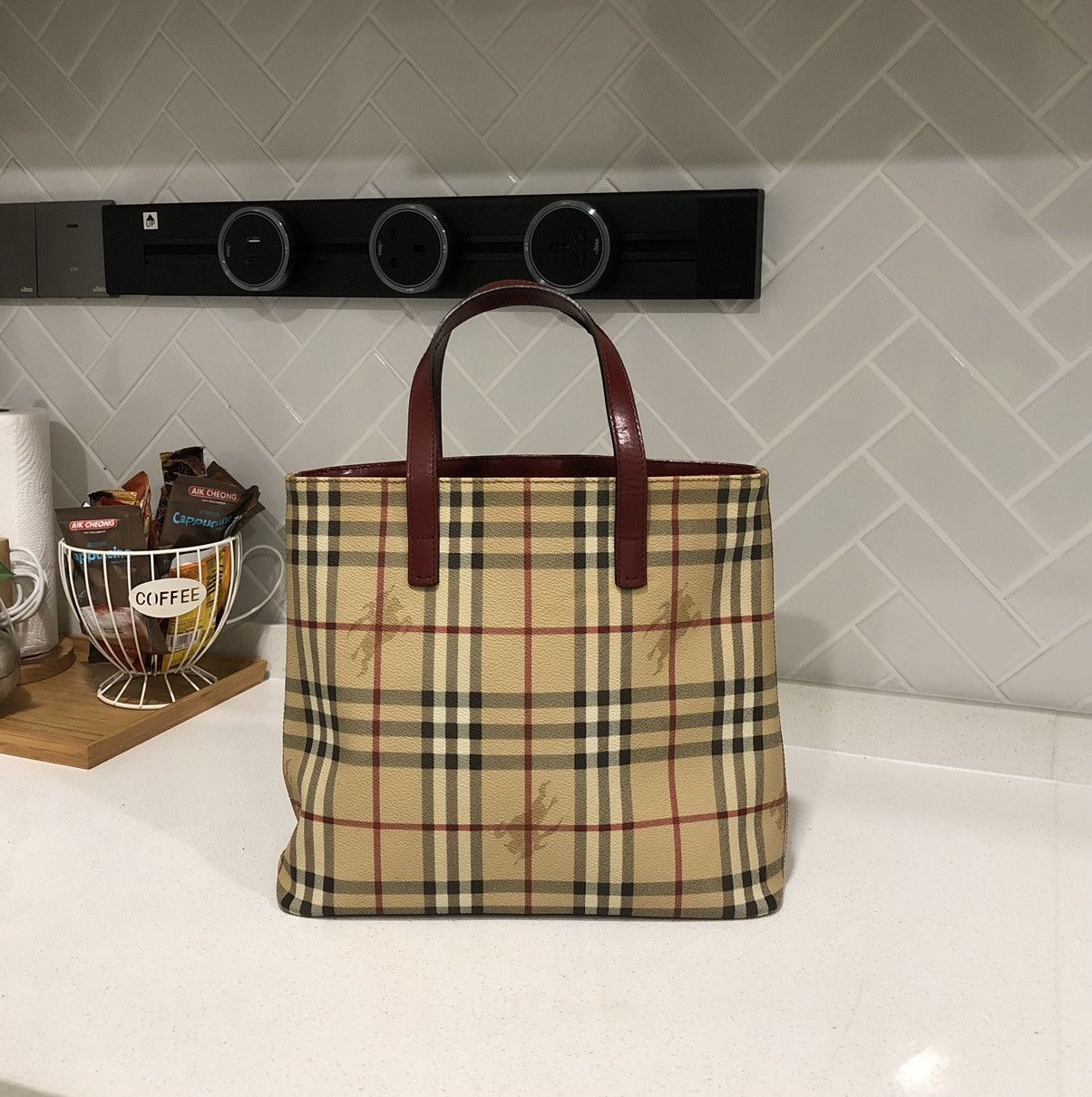 Burberry BURBERRY Nova Check Tote Bag PVC Leather Beige Auth T-03-01 Size ONE SIZE - 4 Thumbnail